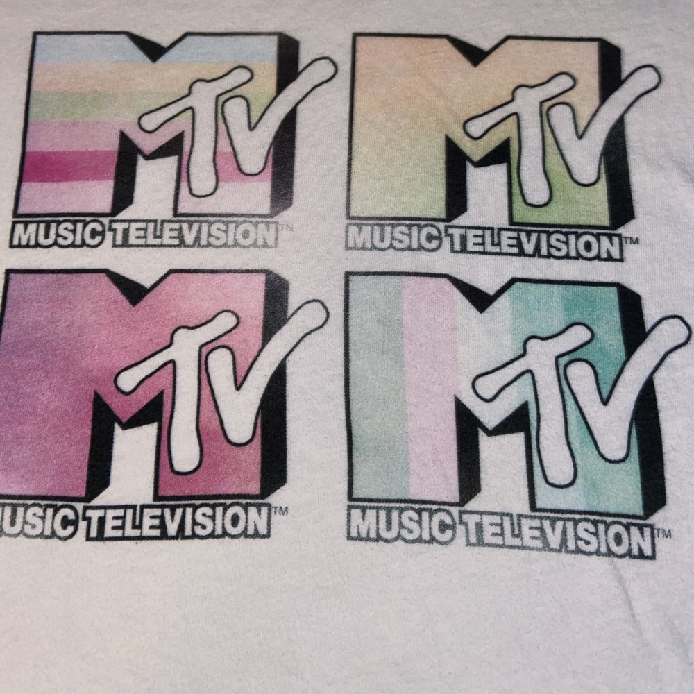 American Eagle cropped T shirt